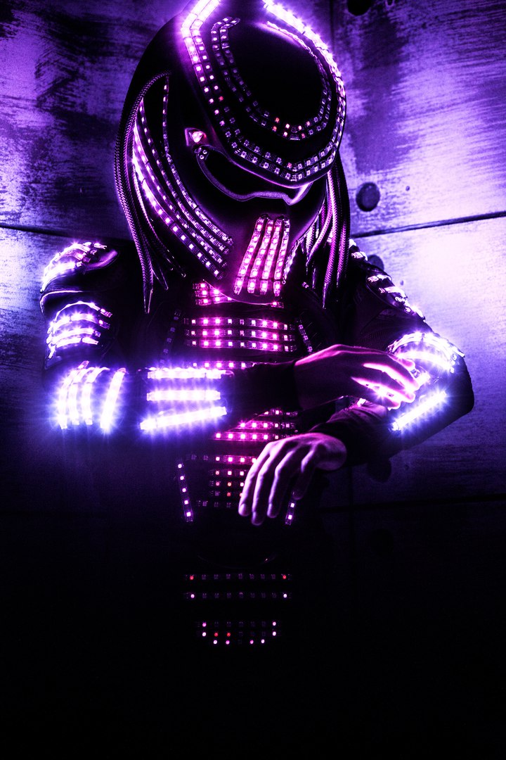 Daft Punk, LED костюм, киберпанк